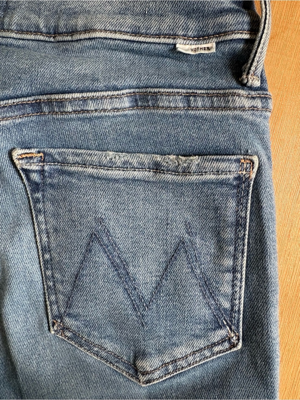 MOTHER The Insider Crop Step Fray Jeans. Monkey in the Middle. Size 28 - Picture 8 of 13